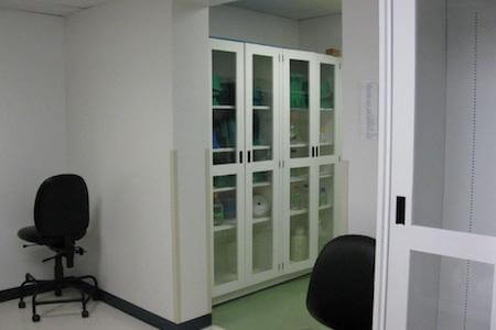 Aménagement de mobilier dans un laboratoire de recherche